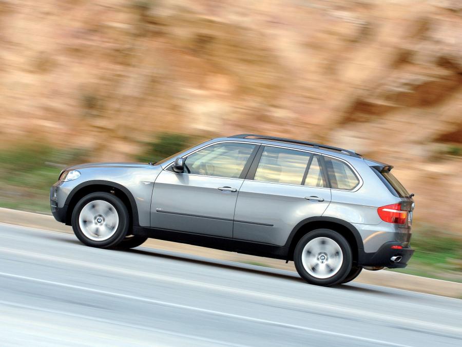  BMW X5 4.8i (E70) 2006 года  (WW) (фото 44 из 64)